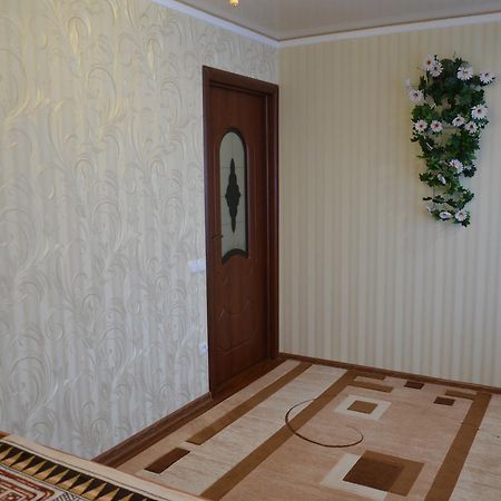 Ветеринарный Apartment Berdychiv Exterior foto