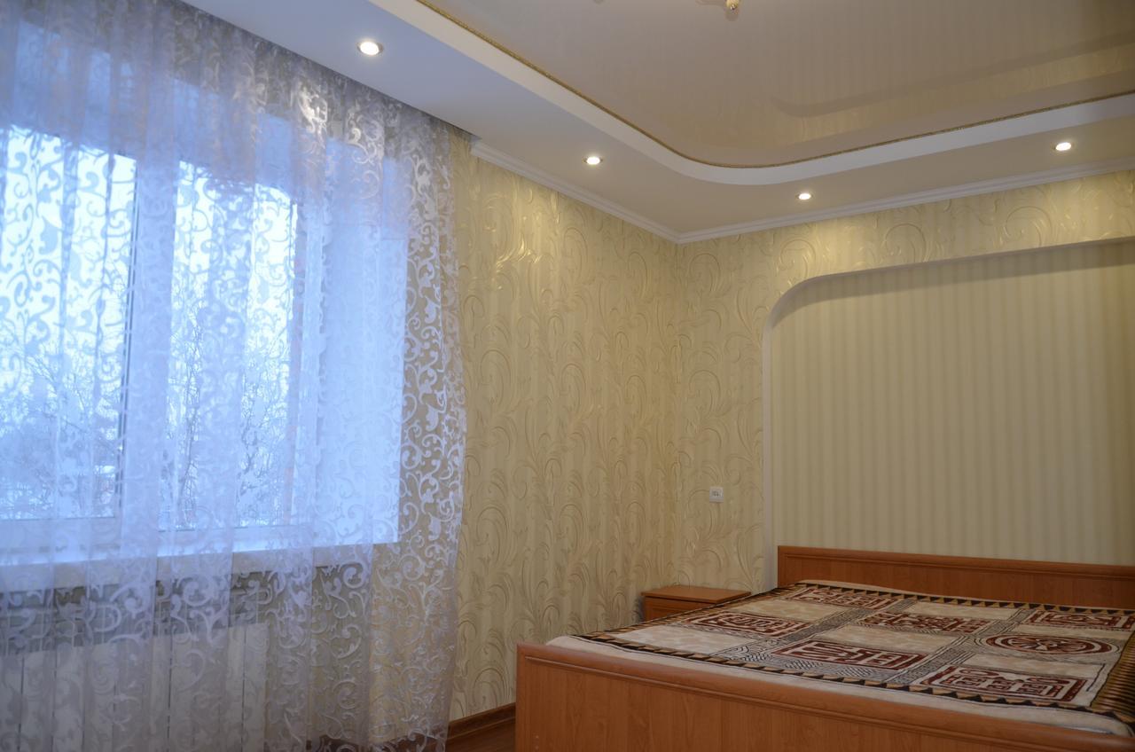 Ветеринарный Apartment Berdychiv Exterior foto